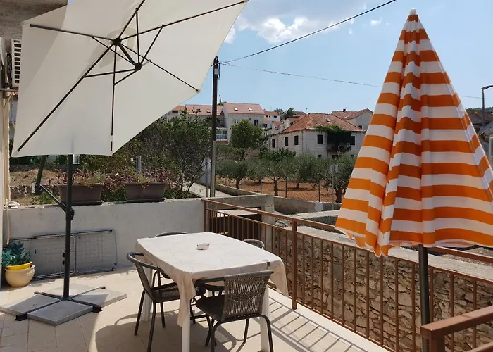Tereza - Two Bedroom With Terrace 公寓 苏提万