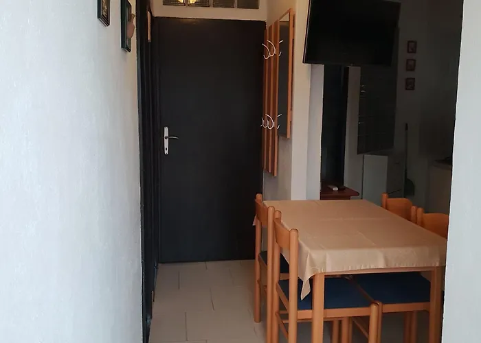 Tereza - Two Bedroom With Terrace 公寓 苏提万